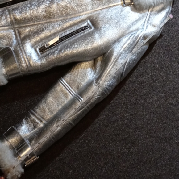 Versace Collection - Picture 5 of 8